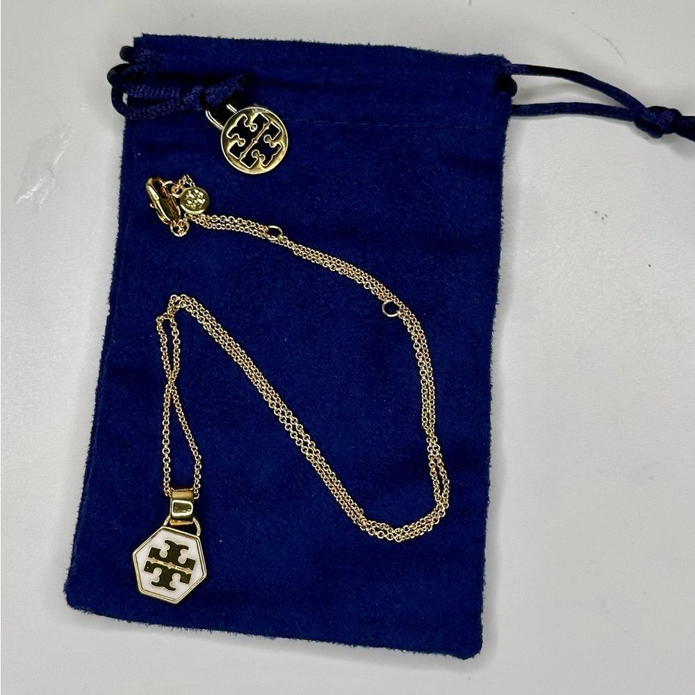 Tory Burch Kira Hexagon Logo Pendant Necklace Gold-Plated Brass White Enamel 18” - Picture 3 of 6